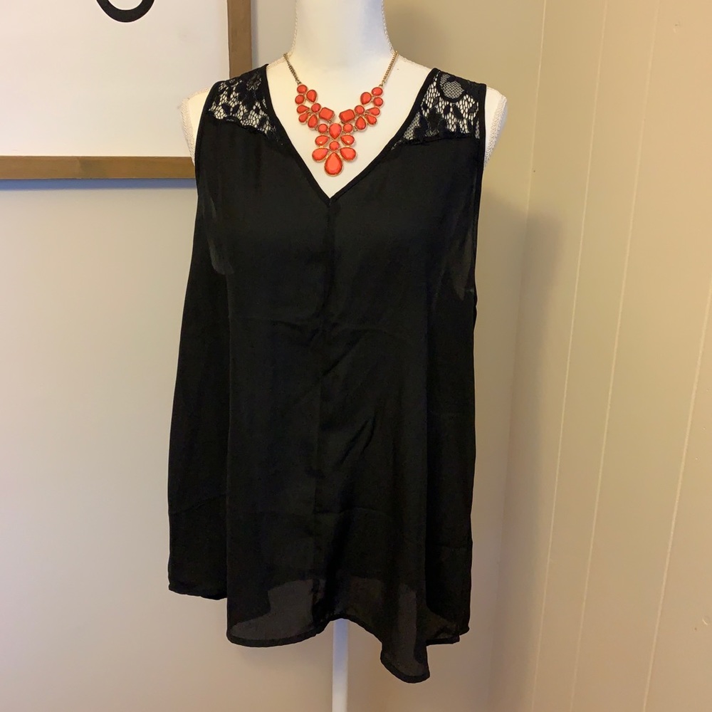 black lacey sleeveless dressy top
